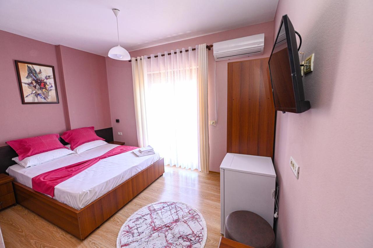 Hotel Epoka Shkodër Esterno foto