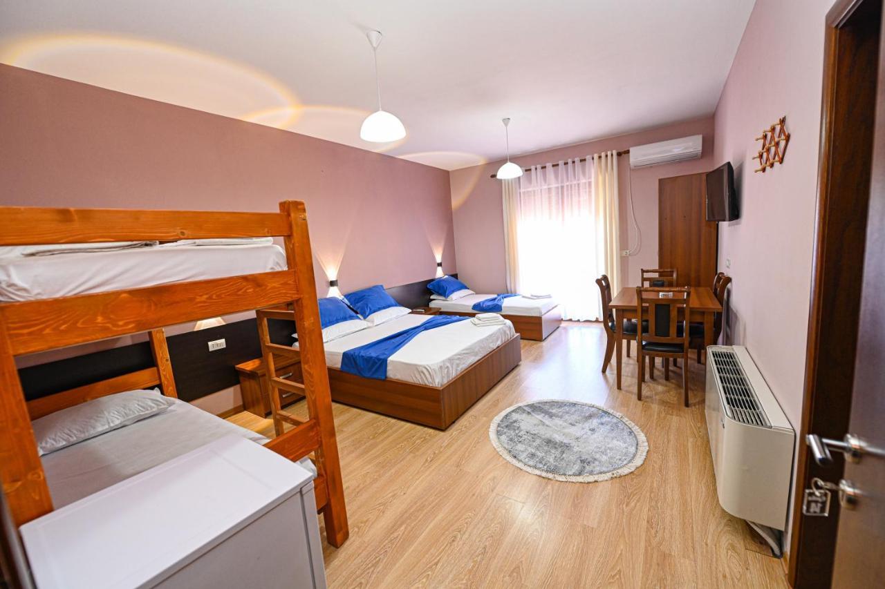 Hotel Epoka Shkodër Esterno foto