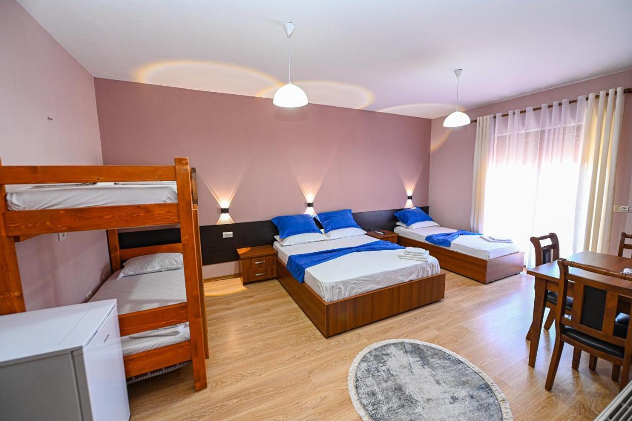 Hotel Epoka Shkodër Esterno foto
