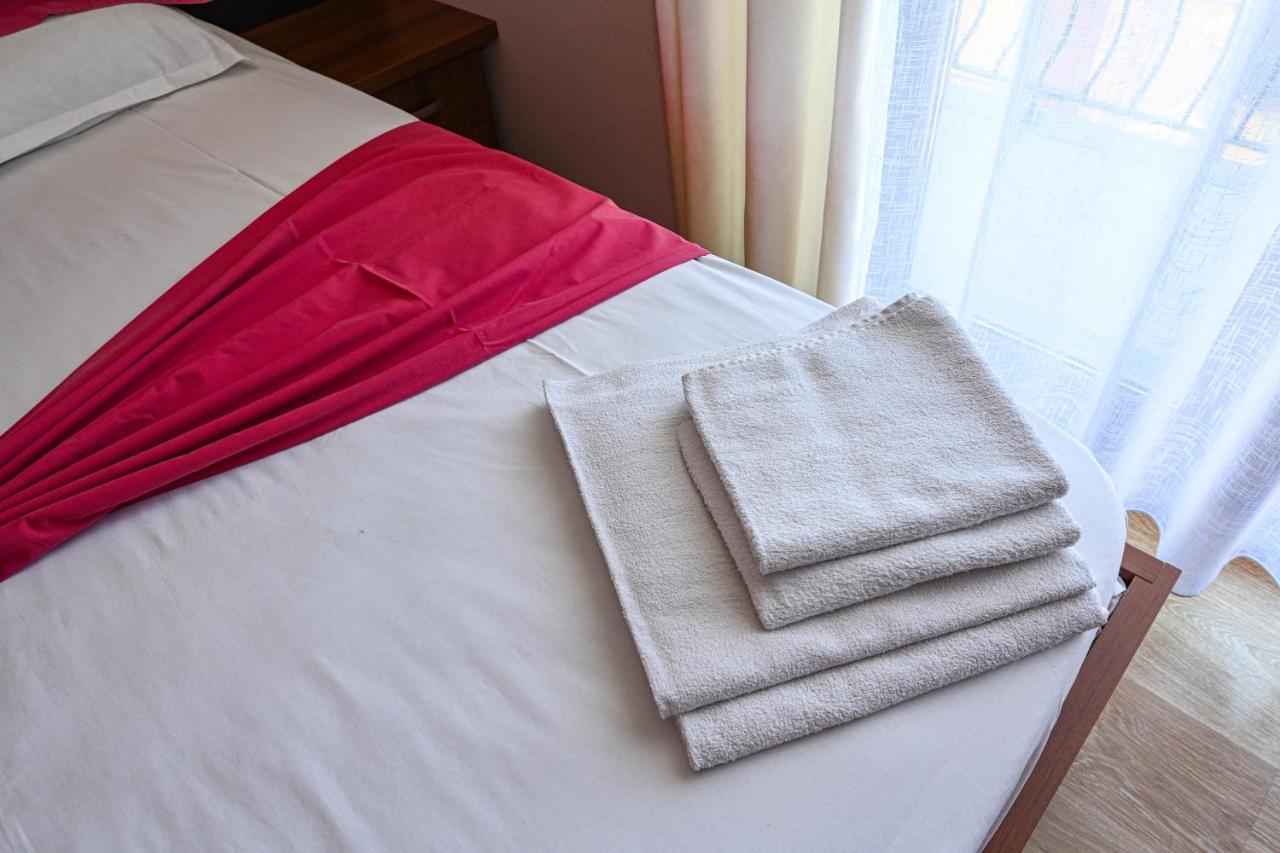 Hotel Epoka Shkodër Esterno foto